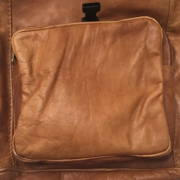 Unisex Leather Backpack - Picture 7 of 16